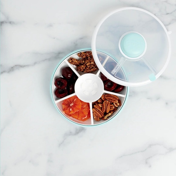 NIB Gobe Mint Green Snack Container - Picture 2 of 16